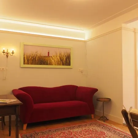 Bureau Warmoesstraat Bed and breakfast Den Burg