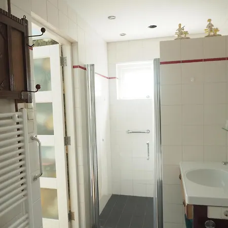 Bureau Warmoesstraat 3*